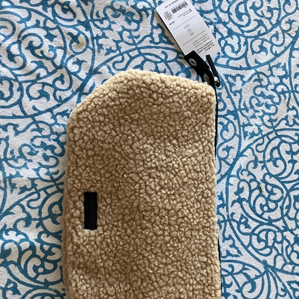 Shearling Phone Pouch - Tan